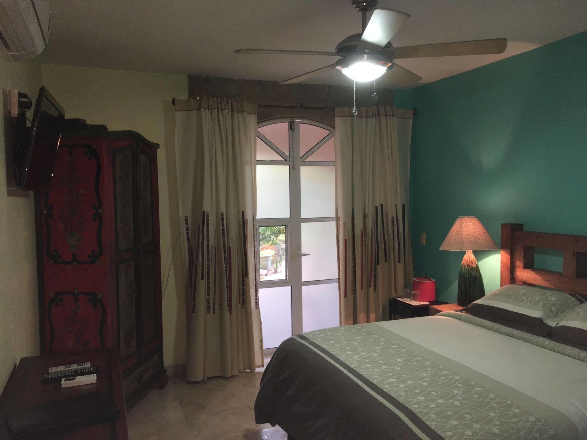 El Sol La Vida Beach Front B/B Adults Only Mazatlán Exterior foto